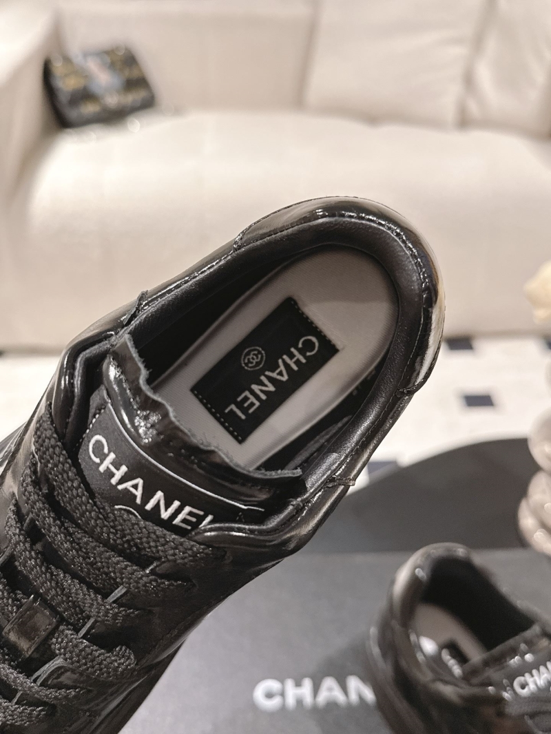 Ch**el sneakers